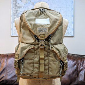 MYSTERY RANCH | Rip Ruck Sack Pack | 22L | Coyote Tan